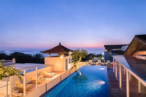 Kuta Beach Hotel Pool: Pictures & Reviews - Tripadvisor