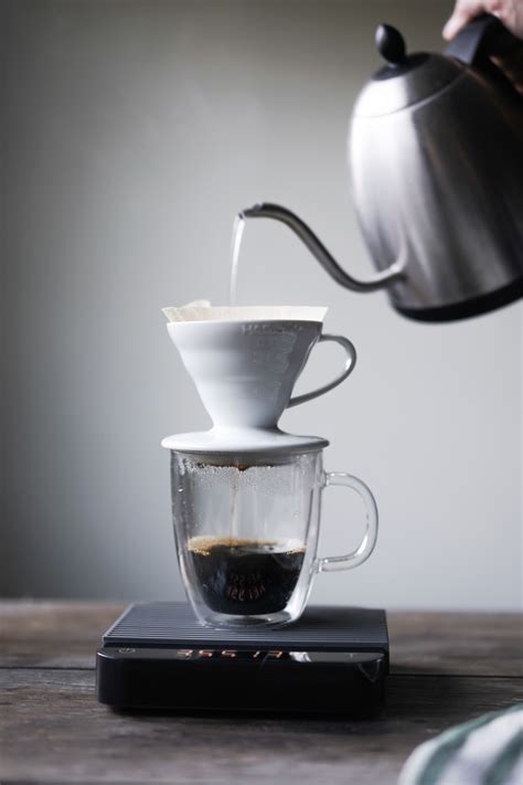 How to Make Pour Over Coffee - Hungry Huy