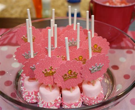 K Bakes: Pinkalicious Cupcakes