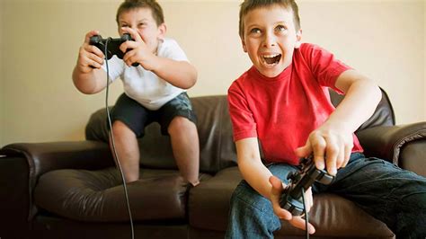 Youngsters who play video games for up to an hour daily are 'better ...