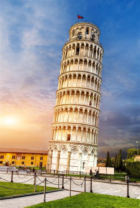 These Facts Reveal the Miracle That is the Leaning Tower of Pisa