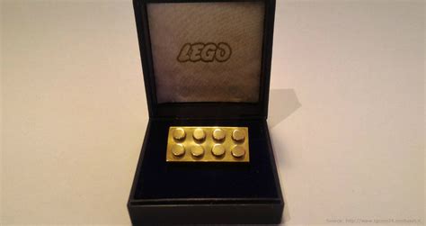 Gold Lego Brick for $15,500 : VeryExpensive