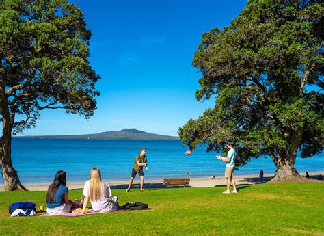 Takapuna Beach