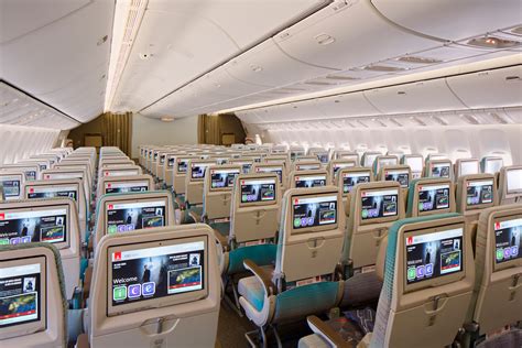 Economy-Class-cabin-on-Boeing-777-300ER-_2_ - InsideFlyer NO