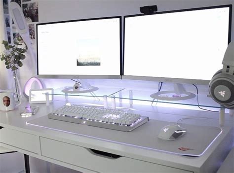 White pc setup | Gaming room setup, Room setup, Gamer room decor