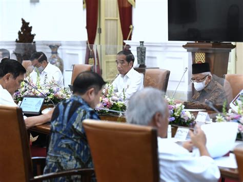 Presiden Jokowi Menggelar Ratas dengan Menteri Kabinet Indonesia Maju ...