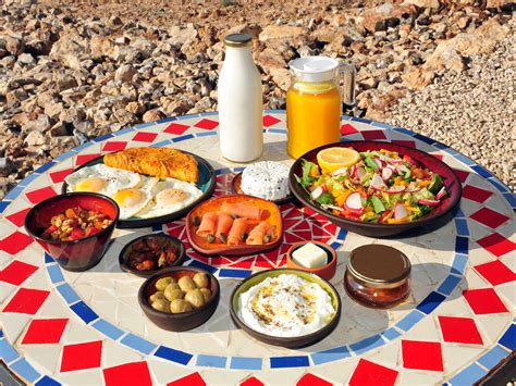 Israeli breakfast in Tel Aviv – your morning shakshuka/coffee fix