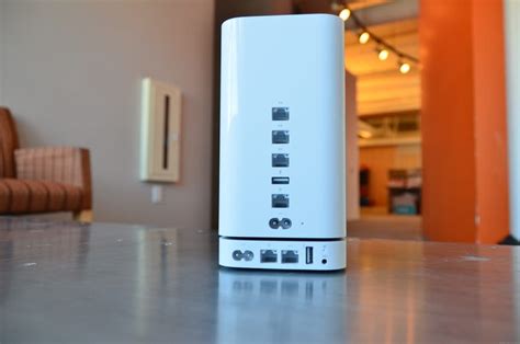 Apple AirPort Extreme Base Station review: Speedy and elegant home Wi ...