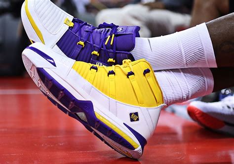 Nike LeBron 3 Lakers PE LeBron James | SneakerNews.com