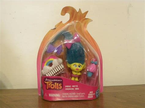 DreamWorks Trolls SMIDGE Collectible Figure with Accessories 4" New in ...