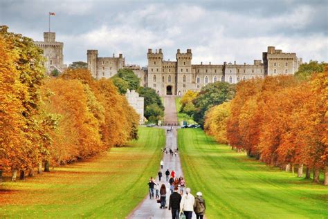 Windsor Castle, The Oldest Castles in The World - Traveldigg.com