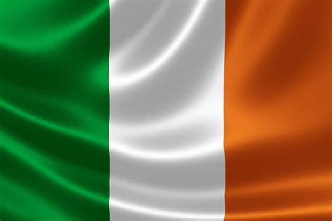 Green, White, and Orange Flag: Ireland Flag History, Meaning, and ...