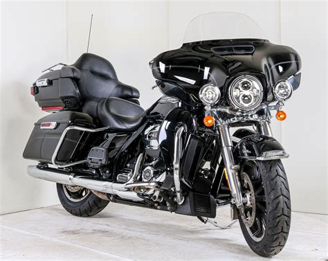 Pre-Owned 2019 Harley-Davidson Touring Electra Glide Ultra Classic FLHTCU