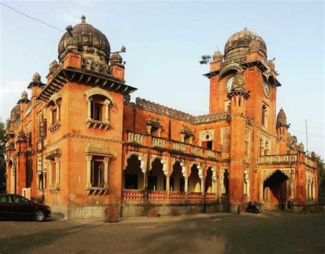 10 Historical Places in Indore: Exploring the City's Rich Heritage