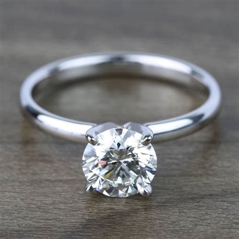 1 Carat Round Solitaire Diamond Ring In White Gold