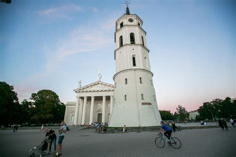 Vilnius Cathedral as a shrine erected in the Classical style - EN.DELFI