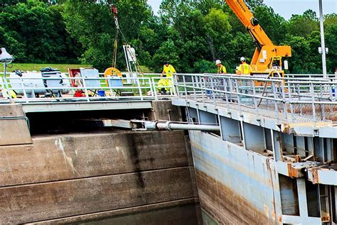 Groups used creative approach to keep lock and dam open longer during ...