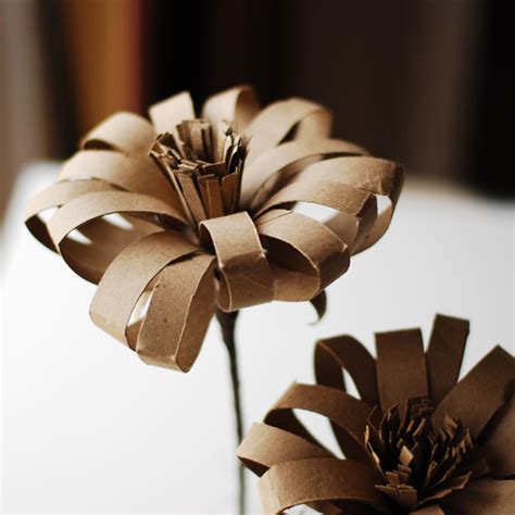 DIY Cardboard Paper Tube Flowers — EPC Crafts