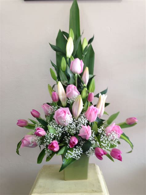 20+ Tulip Floral Arrangement Ideas – The Urban Decor