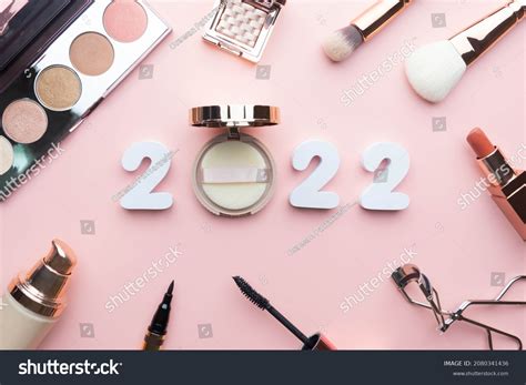 129,759 Cosmetic trends Images, Stock Photos & Vectors | Shutterstock