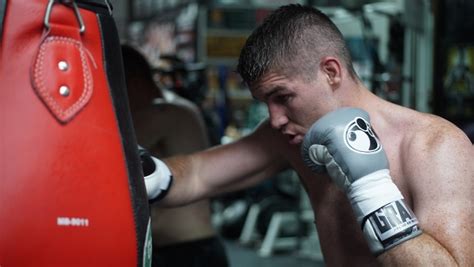 Photos: Liam Smith Grinding Hard, Confident of Canelo Upset - Boxing News