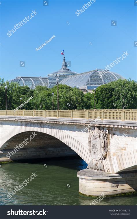 Paris Pont Des Invalides Grand Palais Stock Photo 647618275 | Shutterstock