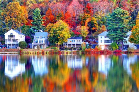 New England Fall Foliage Calendar