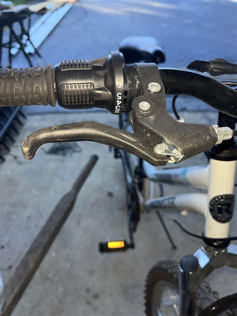 Help on fixing Shifter on Cheap MTB : r/bikewrench