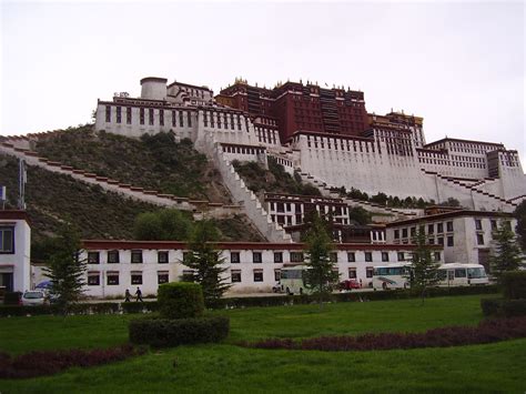 Potala Palace Tibetan Buddhism, Buddhist, Lhasa, Bodhisattva, Holy Land ...