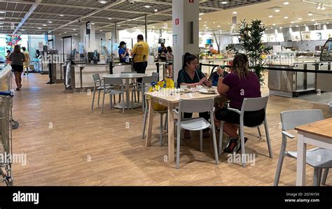 Ikea cafeteria hi-res stock photography and images - Alamy