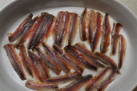 MARINATED FRESH CURED ANCHOVIES | Rezept