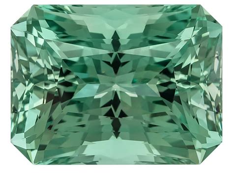 Green Beryl (polished slice). 11.63 ct. Fitampito, Ikalamavony ...