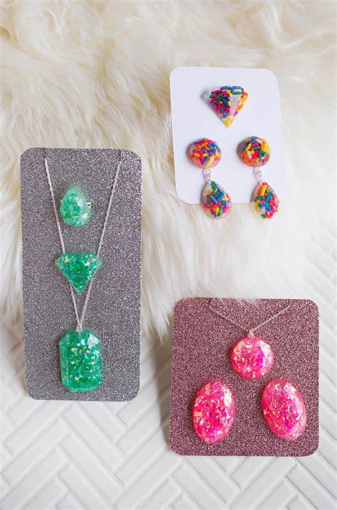 DIY Epoxy Resin Jewelry - A Beautiful Mess