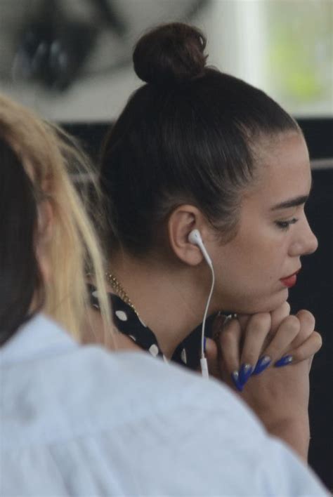 DUA LIPA Out for Breakfast in Sydney 03/22/2018 - HawtCelebs