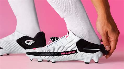 Nike Phantom GT FlyEase FG | Soccer Cleats 101