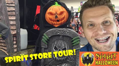 SPIRIT HALLOWEEN STORE TOUR! - YouTube