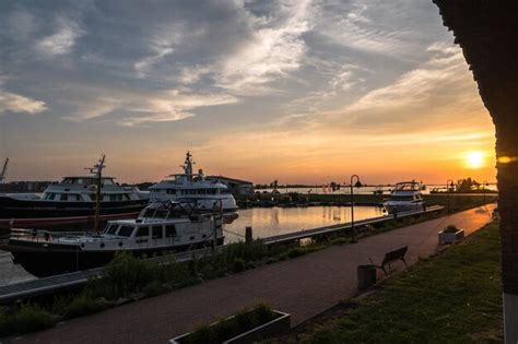 Premium Photo | Boat marina sunset photo