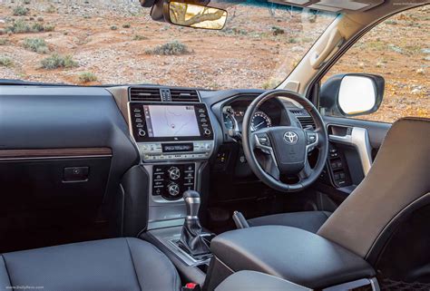 2022 Toyota Land Cruiser Prado | DailyRevs.com