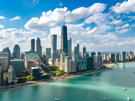 27 Chicago Attractions That You Have to See in 2022