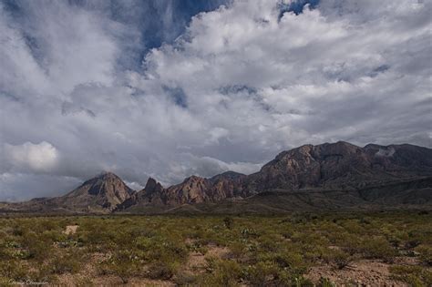 Chisos Mountains - Texas version of the Tetons [OC][3879x2582] | Earth ...