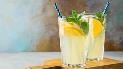 7 reasons why drinking lemon juice daily is good for health