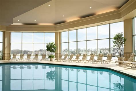 Hotels in Indianapolis with an Indoor Pool | Hotels Near Westfield ...