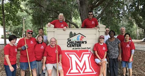 Miami University alumni chapters across the U.S. volunteered in their ...