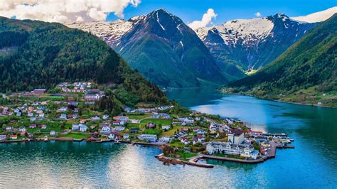 Hotels in Balestrand from $93 - Find Cheap Hotels with momondo