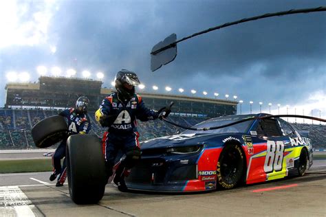 Monster Energy NASCAR Cup Series Race – Digital Ally 400 – CupScene.com