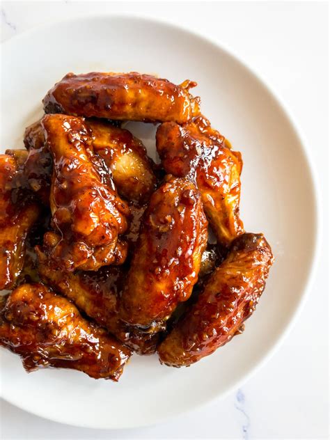 Honey Garlic Chicken Wings - Bites of Beri