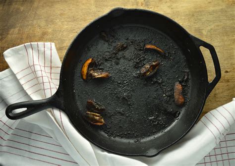 How To Clean And Season A Cast Iron Skillet - Food.com