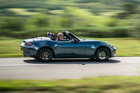 Mazda UK's MX-5 R-Sport Limited Edition Stars In Cool Photoshoot ...