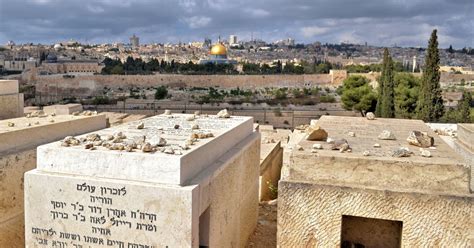 Beliefs about Jewish Cemetery on Mount of Olives in Jerusalem, Israel ...