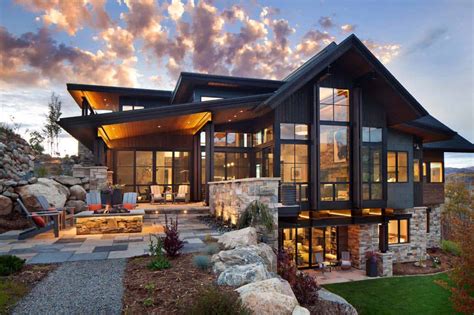 Breathtaking contemporary mountain home in Steamboat Springs ...